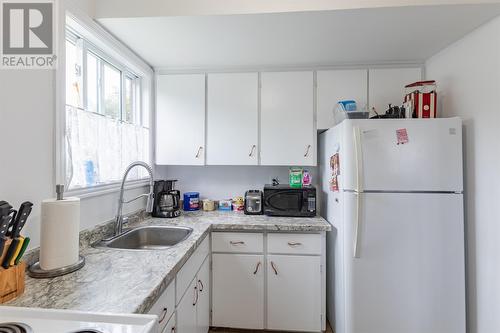 9 Conroy Place, St. John’S, NL - Indoor Photo Showing Kitchen