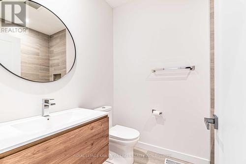 33 Coshs Road, Kawartha Lakes, ON - Indoor Photo Showing Bathroom