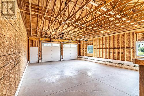 33 Coshs Road, Kawartha Lakes, ON - Indoor Photo Showing Garage