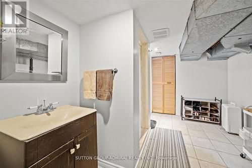 23 Westmoreland Avenue, Oshawa (O'Neill), ON - Indoor Photo Showing Bathroom