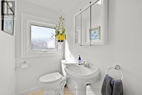 23 Westmoreland Avenue, Oshawa (O'Neill), ON - Indoor Photo Showing Bathroom