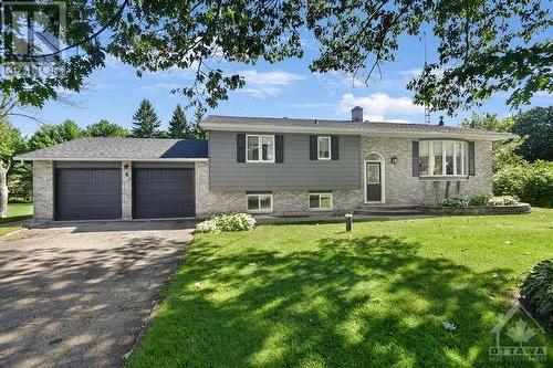 2597 North Campbell Road, Augusta, ON - Outdoor