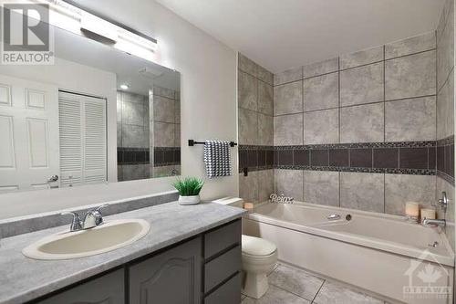 2597 North Campbell Road, Augusta, ON - Indoor Photo Showing Bathroom