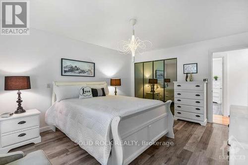 2597 North Campbell Road, Augusta (809 - Augusta Twp), ON - Indoor Photo Showing Bedroom