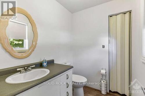 2597 North Campbell Road, Augusta (809 - Augusta Twp), ON - Indoor Photo Showing Bathroom