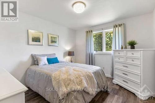 2597 North Campbell Road, Augusta (809 - Augusta Twp), ON - Indoor Photo Showing Bedroom