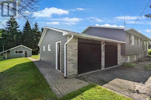 2597 North Campbell Road, Augusta, ON - Outdoor