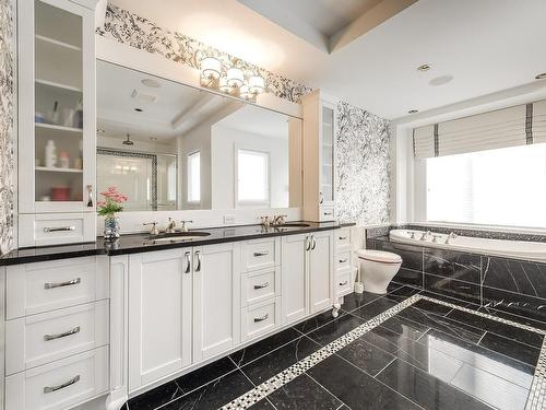 Ensuite bathroom - 401 Av. Des Crécerelles, Beaconsfield, QC - Indoor Photo Showing Bathroom