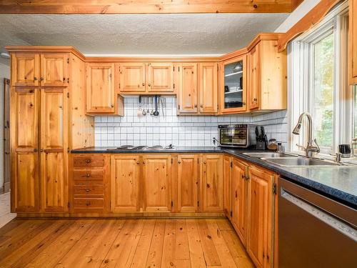 Kitchen - 15 Ch. Des Bouleaux, Stoneham-Et-Tewkesbury, QC - Indoor Photo Showing Kitchen With Double Sink