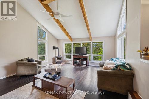 991 9Th Line W, Trent Hills (Campbellford), ON - Indoor Photo Showing Living Room