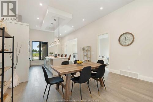 634 Lily Mac Boulevard, Windsor, ON - Indoor Photo Showing Dining Room