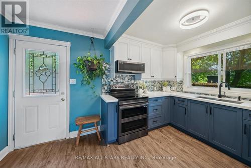 787 Churchill Lane, Georgina (Historic Lakeshore Communities), ON - Indoor Photo Showing Kitchen With Double Sink