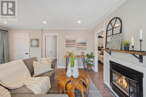 787 Churchill Lane, Georgina (Historic Lakeshore Communities), ON - Indoor Photo Showing Living Room With Fireplace