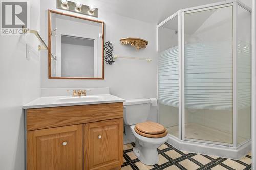 16155 Seymour Road, Crawford Bay, BC - Indoor Photo Showing Bathroom