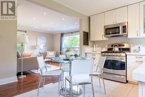 284 East 25Th Street, Hamilton (Eastmount), ON - Indoor Photo Showing Kitchen