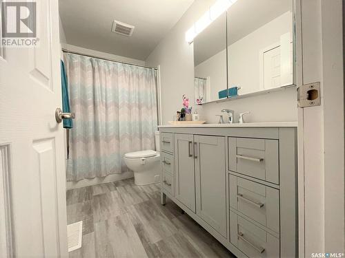 507 Hudson Street, Hudson Bay, SK - Indoor Photo Showing Bathroom