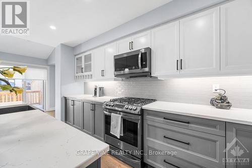 210 Purchase Crescent, Ottawa, ON - Indoor Photo Showing Kitchen With Upgraded Kitchen