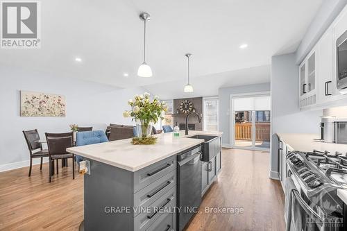 210 Purchase Crescent, Ottawa, ON - Indoor Photo Showing Kitchen With Upgraded Kitchen