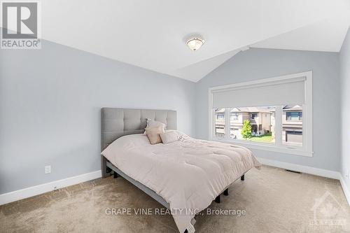 210 Purchase Crescent, Ottawa, ON - Indoor Photo Showing Bedroom