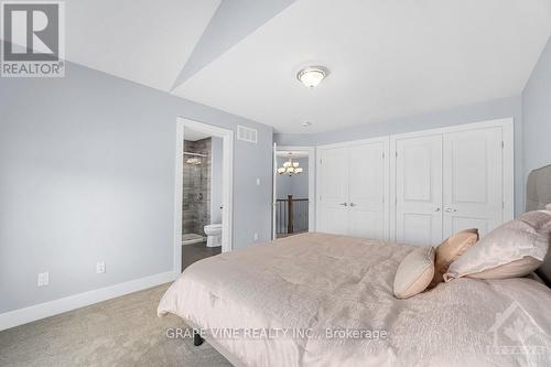 210 Purchase Crescent, Ottawa, ON - Indoor Photo Showing Bedroom