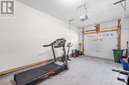 210 Purchase Crescent, Ottawa, ON - Indoor Photo Showing Garage