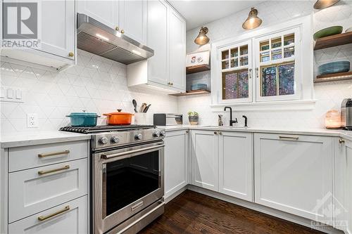 127 Acacia Avenue, Ottawa, ON - Indoor Photo Showing Kitchen With Upgraded Kitchen