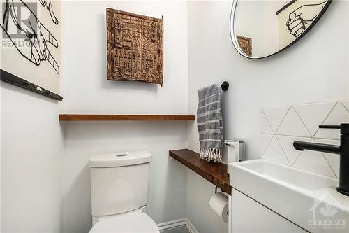 127 Acacia Avenue, Ottawa, ON - Indoor Photo Showing Bathroom