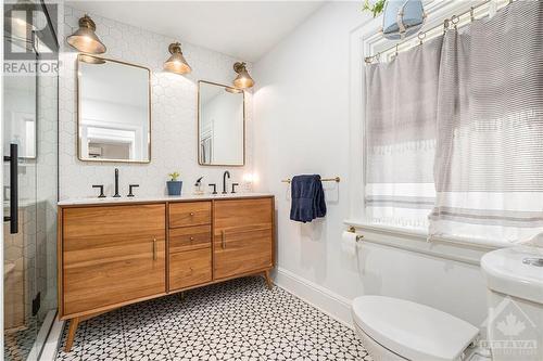 127 Acacia Avenue, Ottawa, ON - Indoor Photo Showing Bathroom