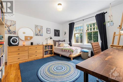 127 Acacia Avenue, Ottawa, ON - Indoor Photo Showing Bedroom