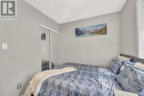 99 - 35 Malta Avenue, Brampton (Fletcher'S Creek South), ON - Indoor Photo Showing Bedroom