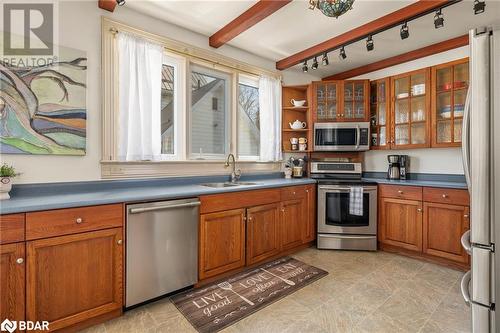 489 Ashley Street, Belleville, ON - Indoor Photo Showing Kitchen With Double Sink