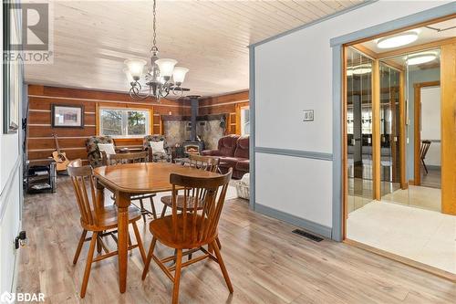 489 Ashley Street, Belleville, ON - Indoor Photo Showing Dining Room