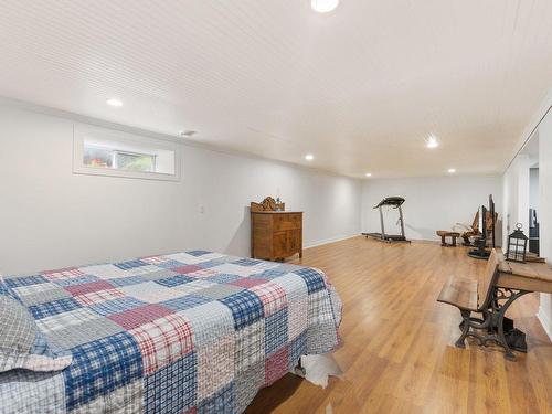 Basement - 1065 Boul. Du Bord-De-L'Eau, Salaberry-De-Valleyfield, QC - Indoor Photo Showing Bedroom