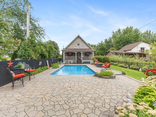 Backyard - 1065 Boul. Du Bord-De-L'Eau, Salaberry-De-Valleyfield, QC - Outdoor With In Ground Pool With Backyard