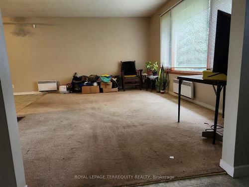 7 Jeffrey Dr, Quinte West, ON - Indoor Photo Showing Other Room