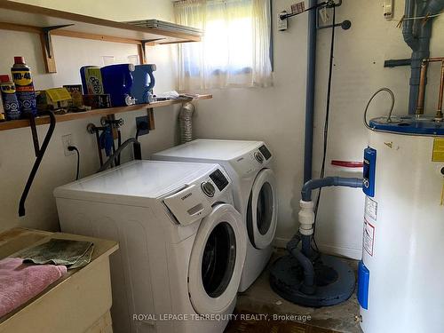 7 Jeffrey Dr, Quinte West, ON - Indoor Photo Showing Laundry Room