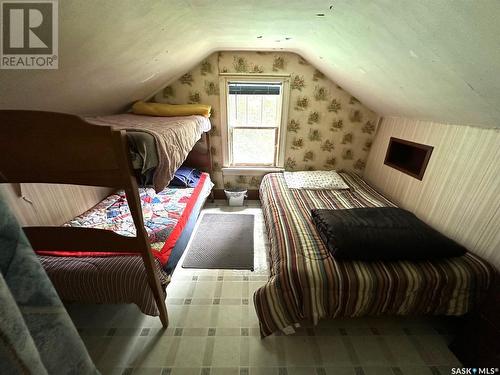 14 Parrhill Street, Hudson Bay, SK - Indoor Photo Showing Bedroom