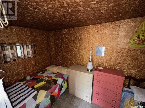 14 Parrhill Street, Hudson Bay, SK - Indoor Photo Showing Bedroom