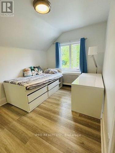 1115 Islington Avenue, Toronto (Stonegate-Queensway), ON - Indoor Photo Showing Bedroom