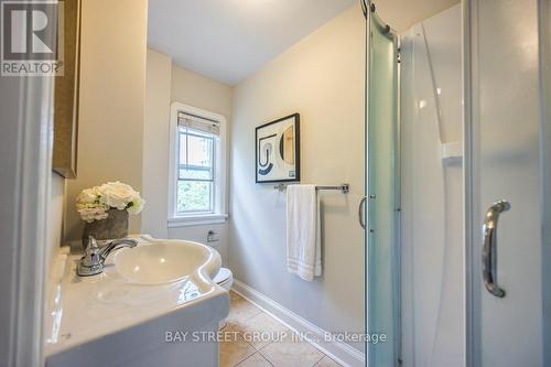 12 Craigmore Crescent, Toronto (Willowdale East), ON - Indoor Photo Showing Bathroom