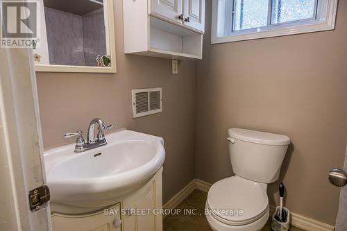 12 Craigmore Crescent, Toronto (Willowdale East), ON - Indoor Photo Showing Bathroom