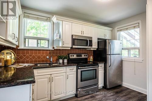 12 Craigmore Crescent, Toronto, ON - Indoor Photo Showing Kitchen