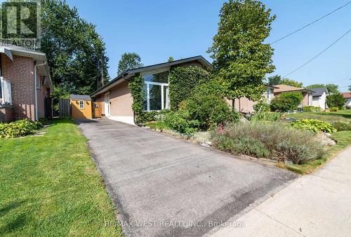 10 Rowallan Drive, Toronto (West Hill), ON - Outdoor