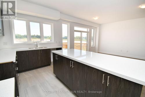 3 Gateway Drive, Barrie, ON - Indoor Photo Showing Kitchen With Double Sink