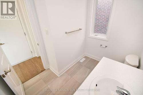 3 Gateway Drive, Barrie, ON - Indoor Photo Showing Bathroom