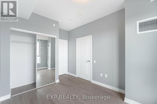 922 - 8 Nahani Way, Mississauga (Hurontario), ON - Indoor Photo Showing Other Room