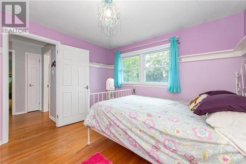 108 Banning Road, Kanata, ON - Indoor Photo Showing Bedroom