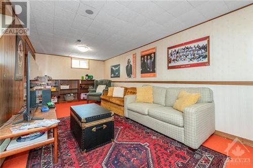 Expansive recreation room - 108 Banning Road, Kanata, ON - Indoor Photo Showing Living Room