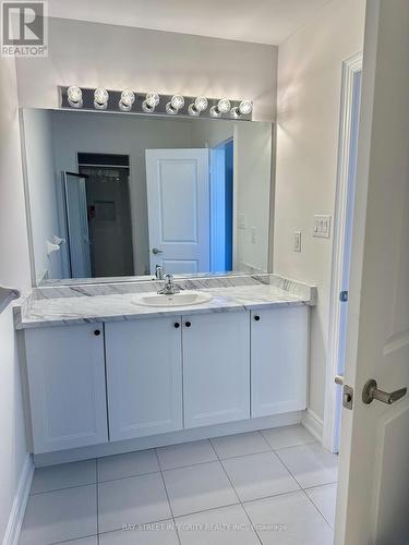 259 Tennant Circle, Vaughan (Vellore Village), ON - Indoor Photo Showing Bathroom