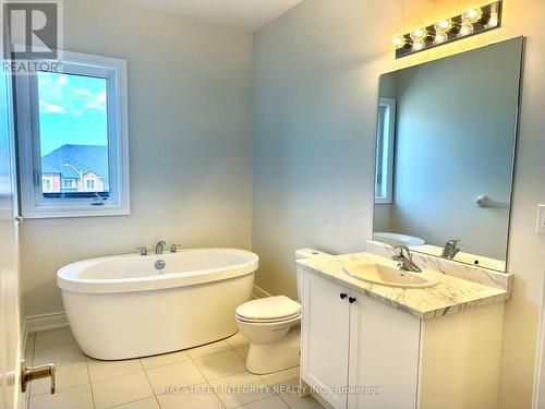 259 Tennant Circle, Vaughan (Vellore Village), ON - Indoor Photo Showing Bathroom